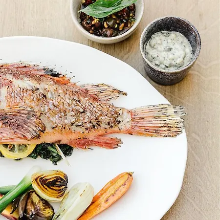 Restaurant Les Arnelles Σαιντ-Μαρί-ντε-λα-Μερ