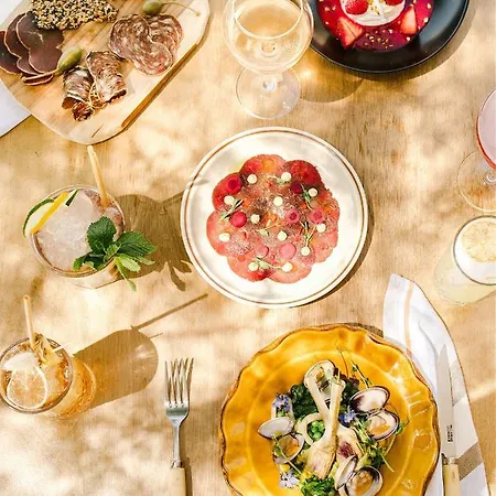 호텔 Restaurant Les Arnelles 생트마리들라메르