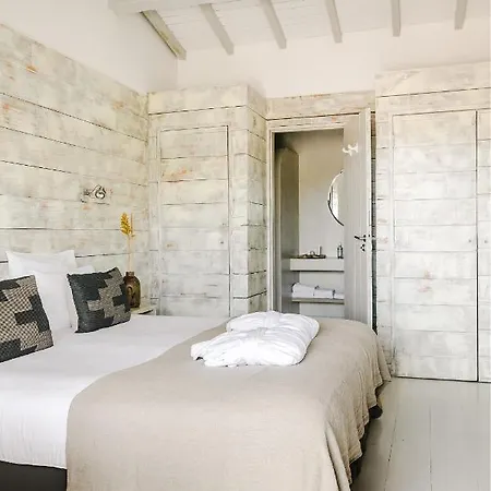 Hotel Restaurant Les Arnelles 4*