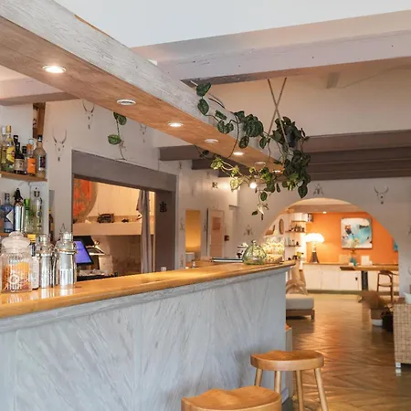 Hotel Restaurant Les Arnelles Saintes-Maries-de-la-Mer